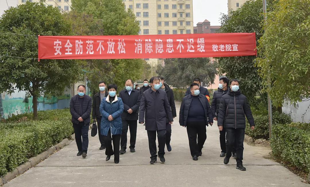 平舆县委副书记、县长刘飞督导检查疫情防控和安全生产工作
